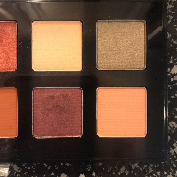 NYX Eyeshadow Palette - Picture 3 of 5